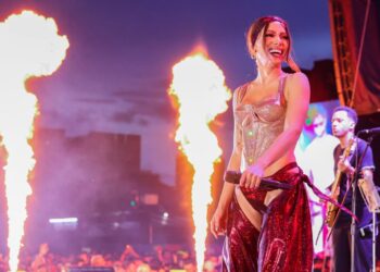 Anitta grava clipe em terreiro de candomblé e é atacada por internautas