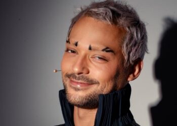 Eduardo Sterblitch e esposa celebram gravidez em chá de bebê: “Vem, Caetano”