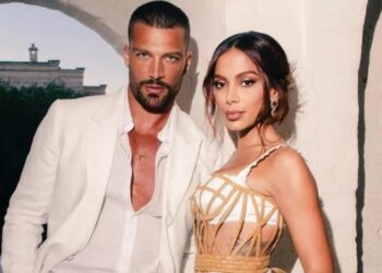 Anitta e Simone Susinna deixam de se seguir nas redes sociais e cantora deleta fotos com o italiano