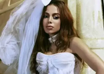 Anitta é sequestrada em seu casamento no clipe de “Used To Be”.
