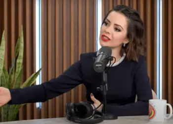 Após cobranças, Sandy revela por que não mostra o rosto do filho nas redes sociais