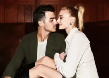 Joe Jonas pede divórcio de Sophie Turner após sete anos juntos e site revela o motivo