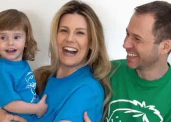 Daiana Garbin revela efeitos colaterais sofridos por Lua, sua filha com Tiago Leifert, em tratamento contra câncer