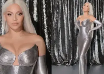 Mãe de Beyoncé rebate críticas após cantora ser acusada de “tentar ser branca” com visual prateado