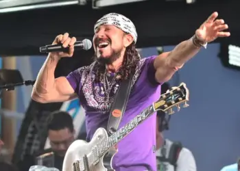 Salvador: Bell Marques comemora dez anos solo e 45 do Camaleão