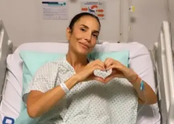 Ivete Sangalo é internada com pneumonia: “Estou assistida e já me sentindo melhor”